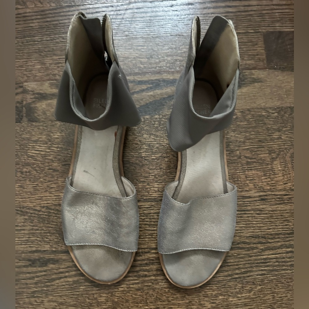 Eileen Fisher Metallic Leather Ankle Sandals – Size 10